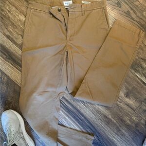 Goodfellow Men's Tan Chino Pants - Classic Fit